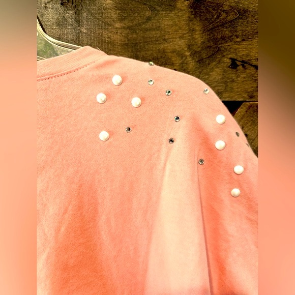 NWOT BiBi Peach Color Rhinestone and Pearl Fringe Top - Picture 10 of 14